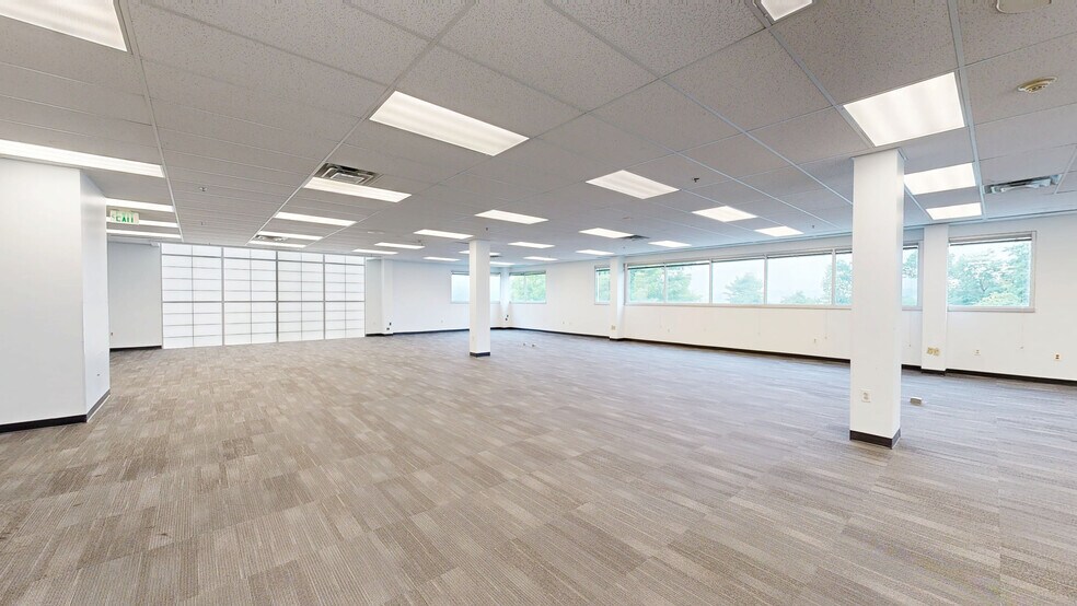 More Photos Of 10755 York Rd, Cockeysville Office For Sale