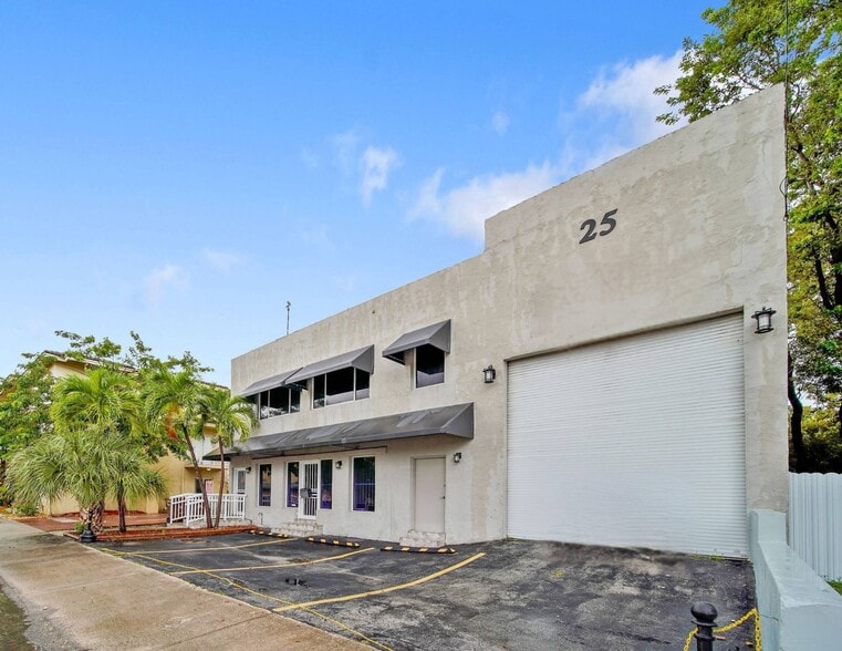 Primary Photo Of 25 E 4th St, Hialeah Office For Sale