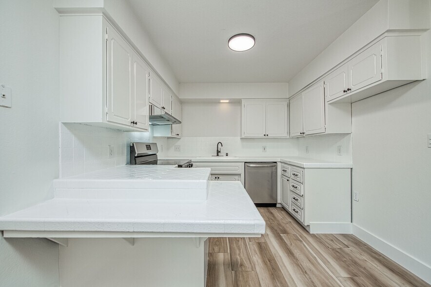 More Photos Of 523 W Mesa Ave, Clovis Apartments For Sale