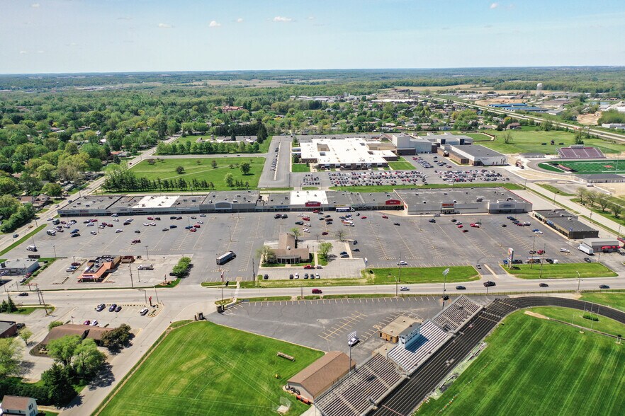 More Photos Of 1900-2092 N Jefferson St, Huntington Unknown For Lease