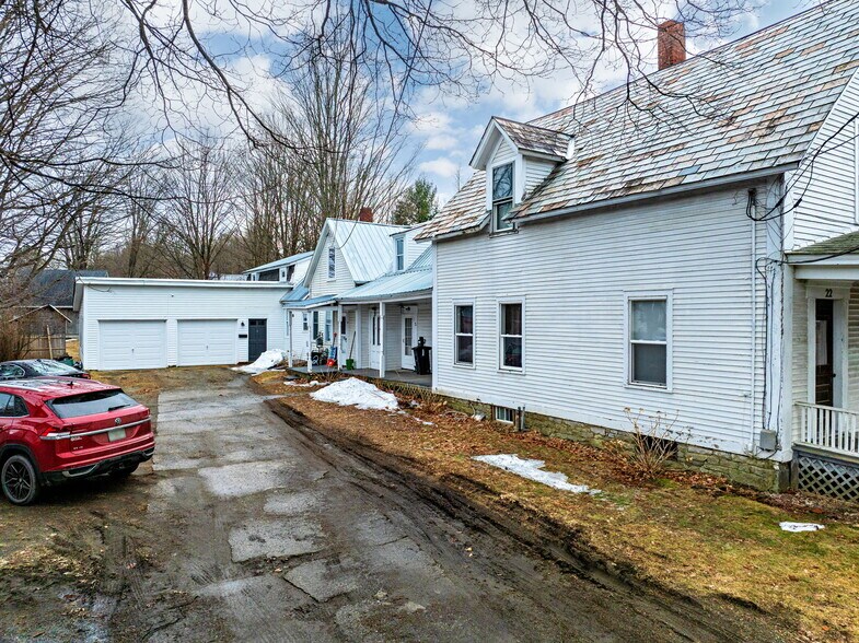 More Photos Of 22 Chestnut St, Brattleboro Apartments For Sale