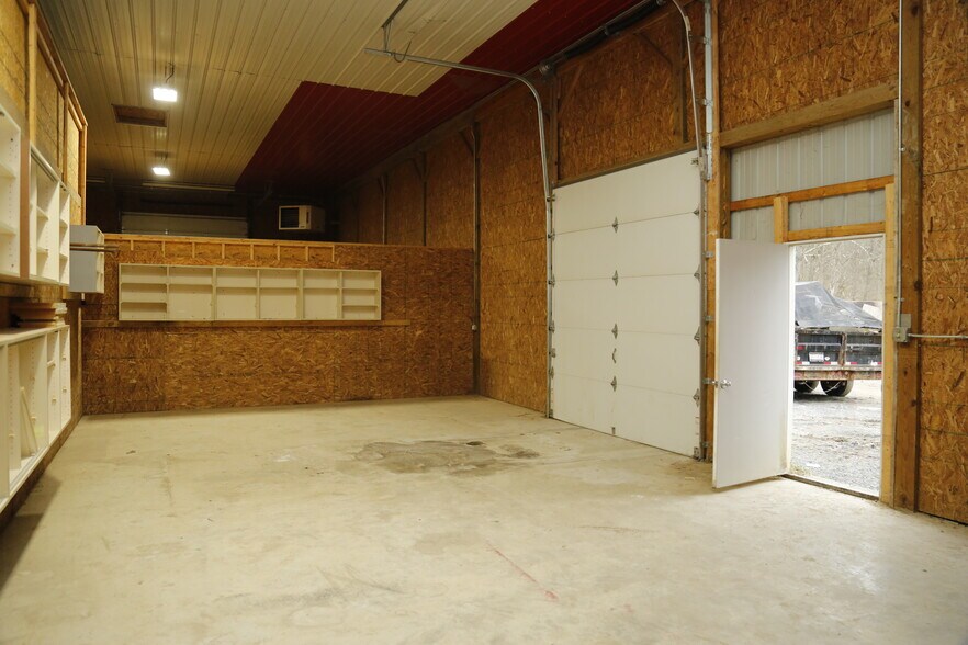 More Photos Of 93 Bierer Lane, Morgantown Industrial For Lease