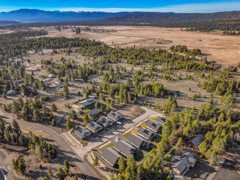 More Photos Of 101, 103, 105 Bighorn Court, Mccall Specialty For Sale