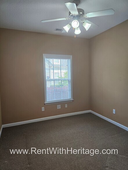 More Photos Of 8301-8337 Office Park Dr, Douglasville Office For Lease