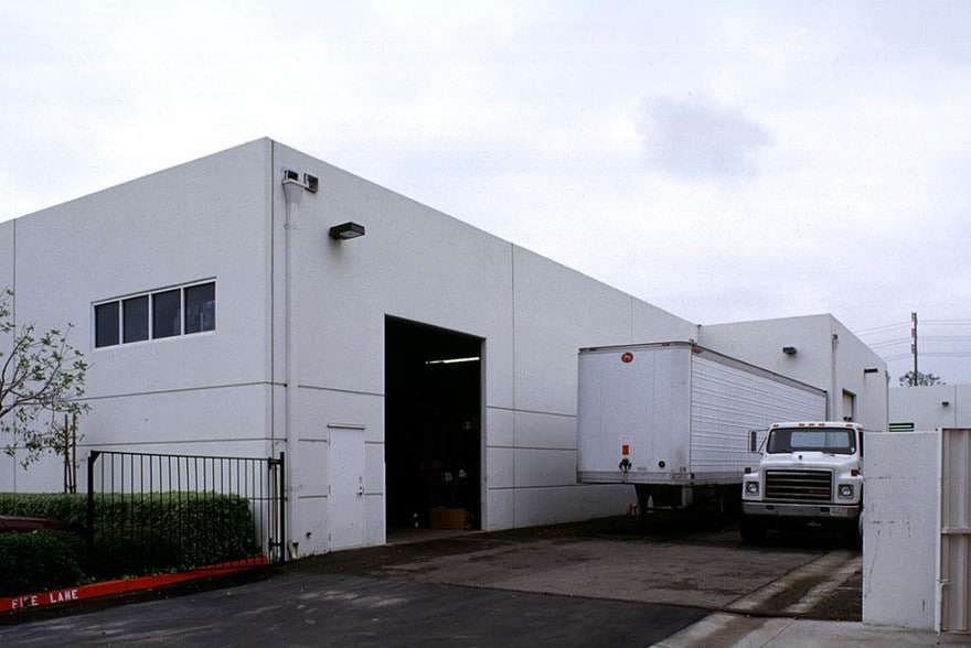 More Photos Of 13909 Magnolia Ave, Chino Warehouse For Lease