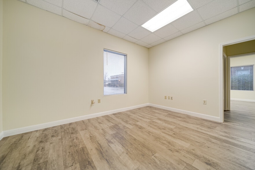 More Photos Of 180 N Belvedere Dr, Gallatin Office Residential For Lease