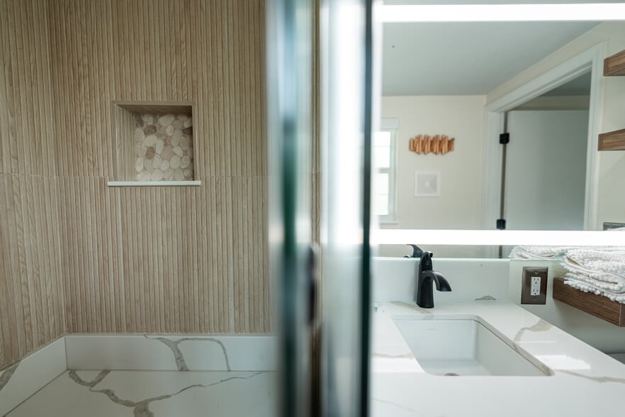More Photos Of 2502 Tamarind Dr, Hutchinson Island Hotel For Sale