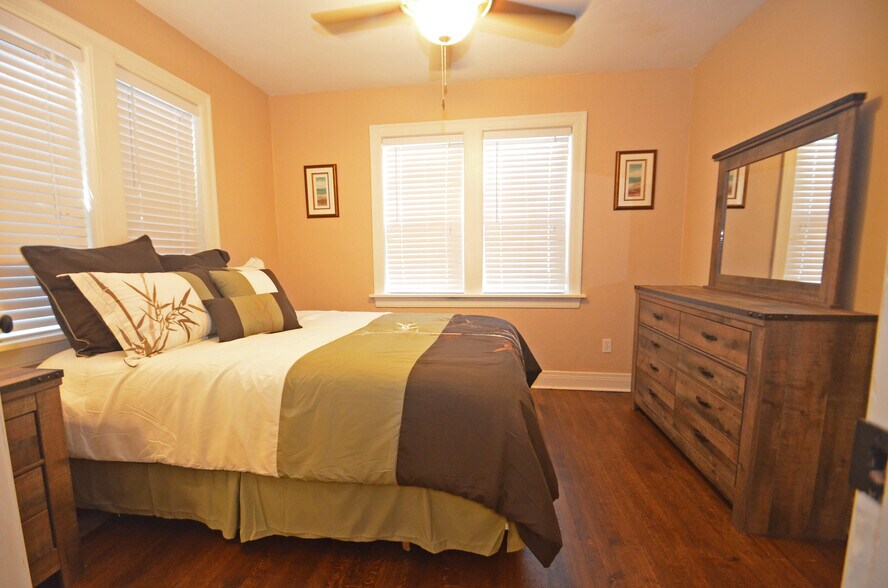 More Photos Of 1712 NW 17th St, Oklahoma City Apartments For Sale