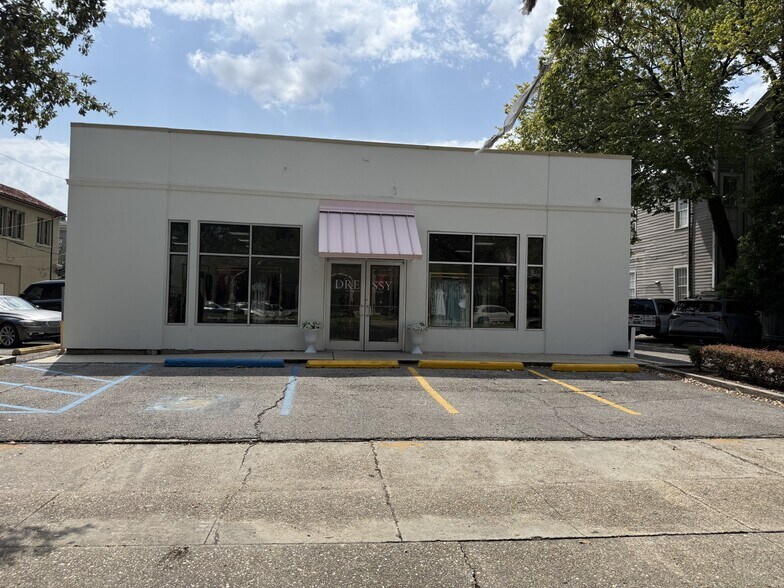More Photos Of 1900 St Charles Ave, New Orleans Freestanding For Lease