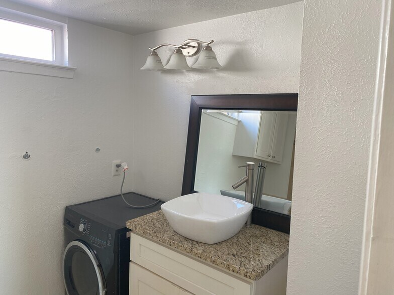 More Photos Of 4004 Gilbert Ave, Dallas Apartments For Sale