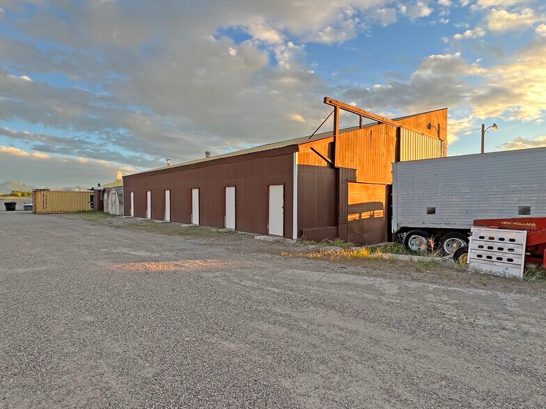 More Photos Of 1025 Webster Ln, Dillon Warehouse For Sale