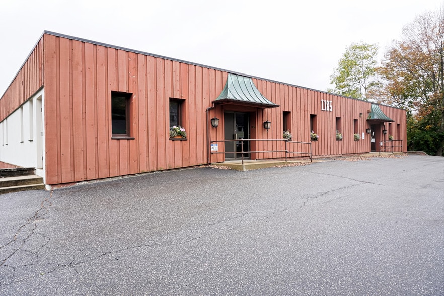 More Photos Of 1185 New Litchfield St, Torrington Medical For Sale
