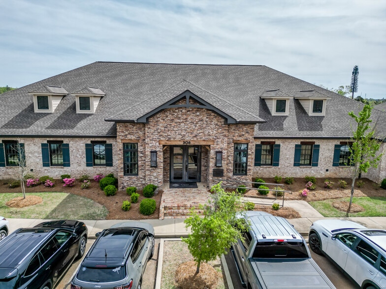 Primary Photo Of 306 Enterprise Dr, Oxford Office For Sale