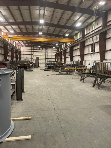 More Photos Of 1042 County Road 60, South Point Manufacturing For Lease