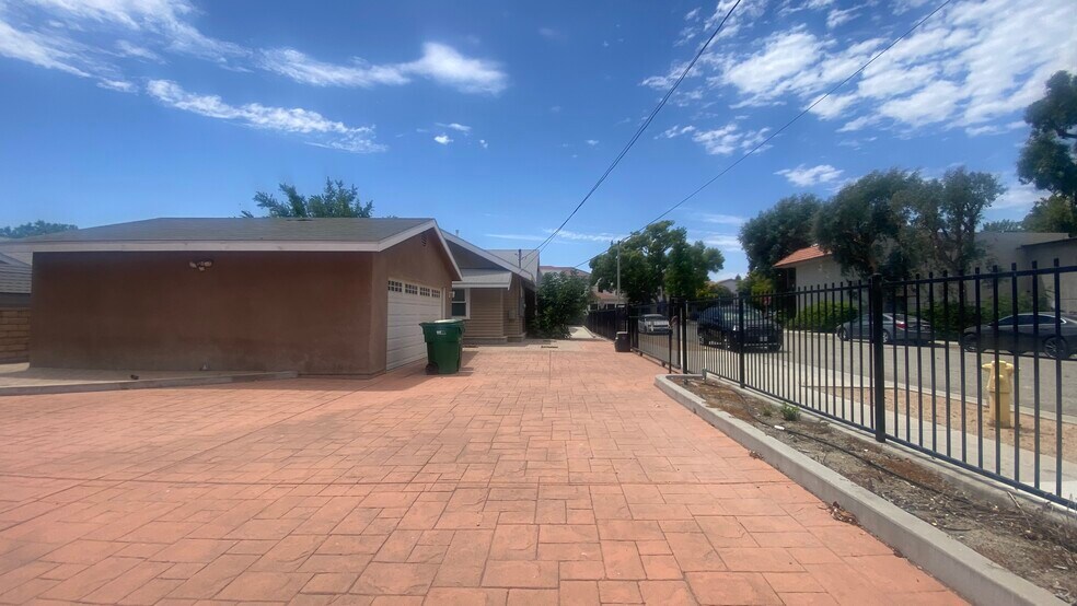 More Photos Of 13201 9th St, Chino Office For Sale