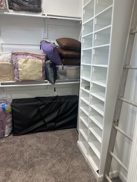 More Photos Of 703 E Oates Rd, Garland Unknown For Lease