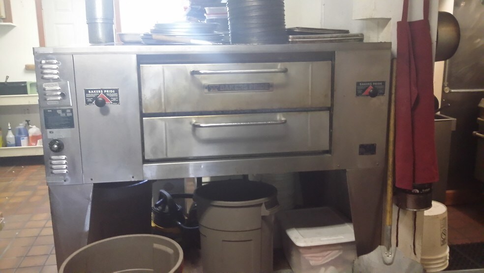 More Photos Of 270 Onset Ave, East Wareham Restaurant For Sale