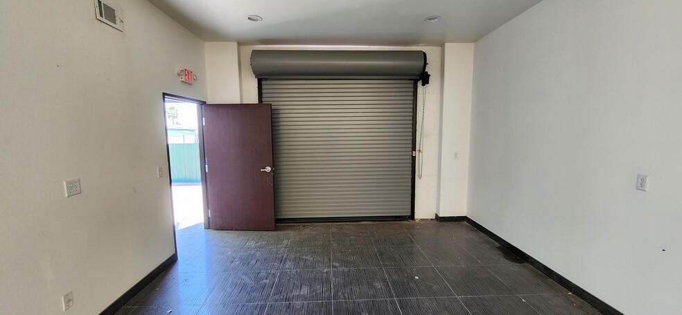 More Photos Of 1709 Stocker St, North Las Vegas Warehouse For Lease