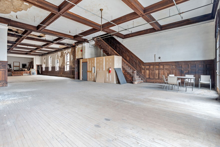 More Photos Of 120 N Warren, Trenton Office For Sale