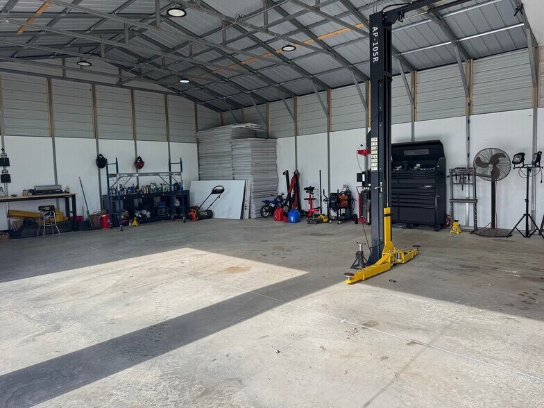 More Photos Of 8128 Midway Dr, Russells Point Auto Repair For Sale