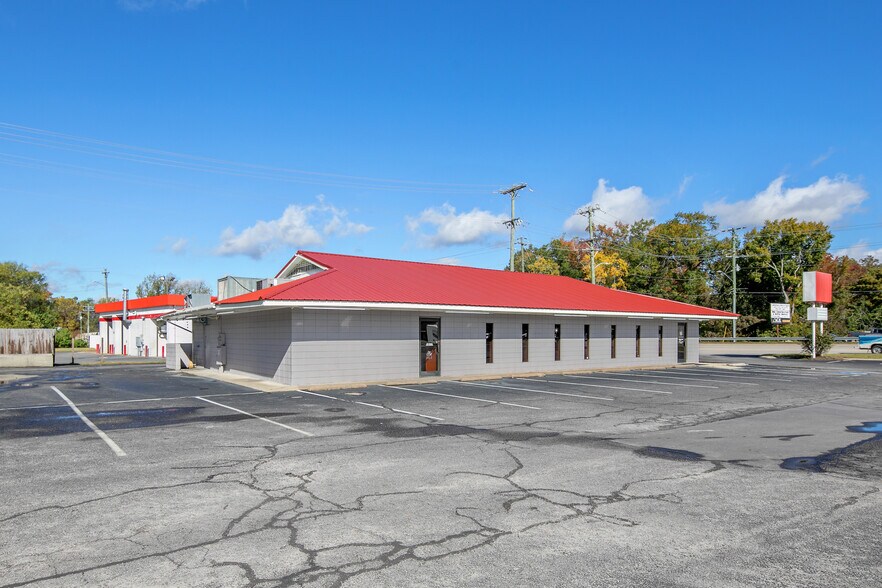 More Photos Of 1320 Clinton Rd, Fayetteville Restaurant For Lease