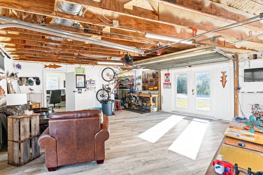 More Photos Of 2997 N Us Highway 1, Fort Pierce Light Manufacturing For Sale