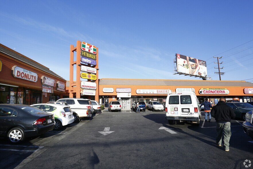 More Photos Of 8243-8267 Sepulveda Blvd, Panorama City Unknown For Lease