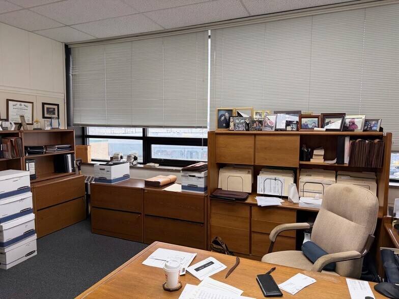 More Photos Of 1033-1061 Bloomfield Ave, Clifton Storefront Retail Office For Lease