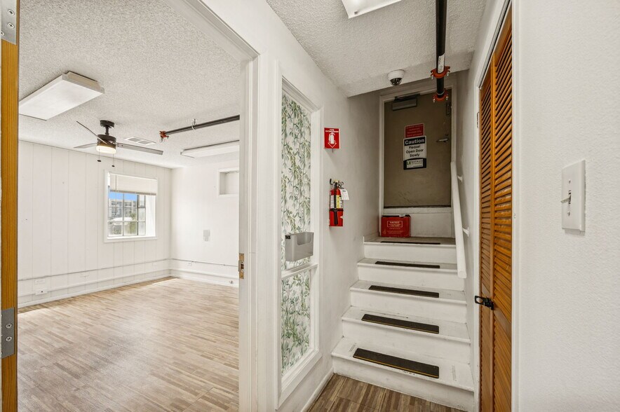 More Photos Of 313 W Bayaud Ave, Denver Warehouse For Lease