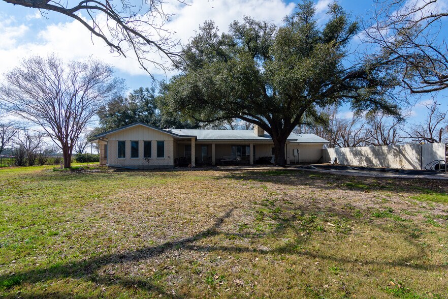 More Photos Of 3310 N Main St, Taylor Land For Sale