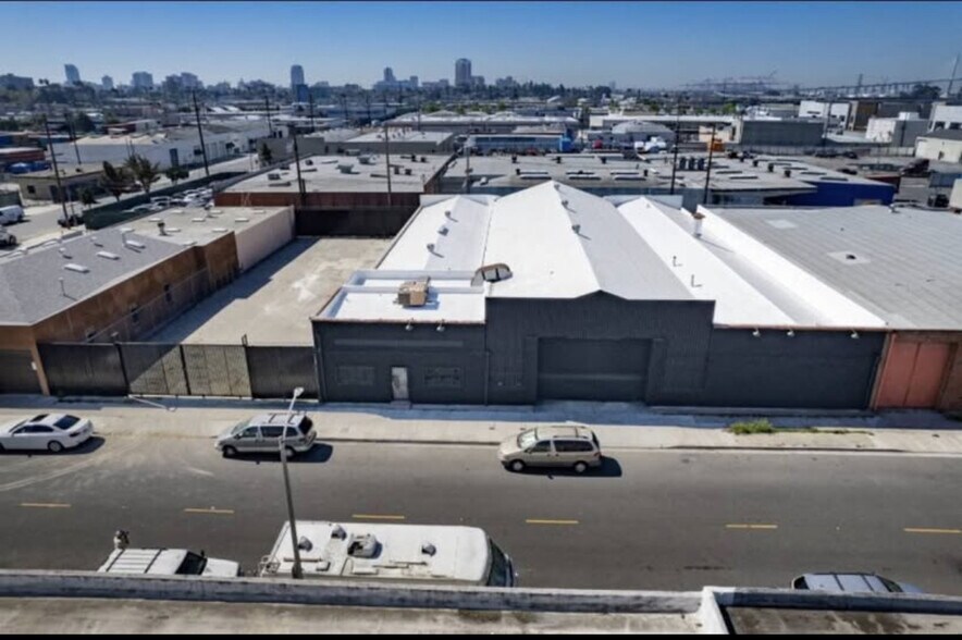 More Photos Of 728-730 W Esther St, Long Beach Warehouse For Sale