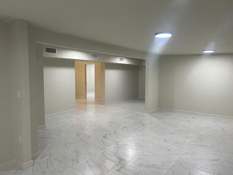 More Photos Of 7531 Wilcox Dr, El Paso Healthcare For Sale