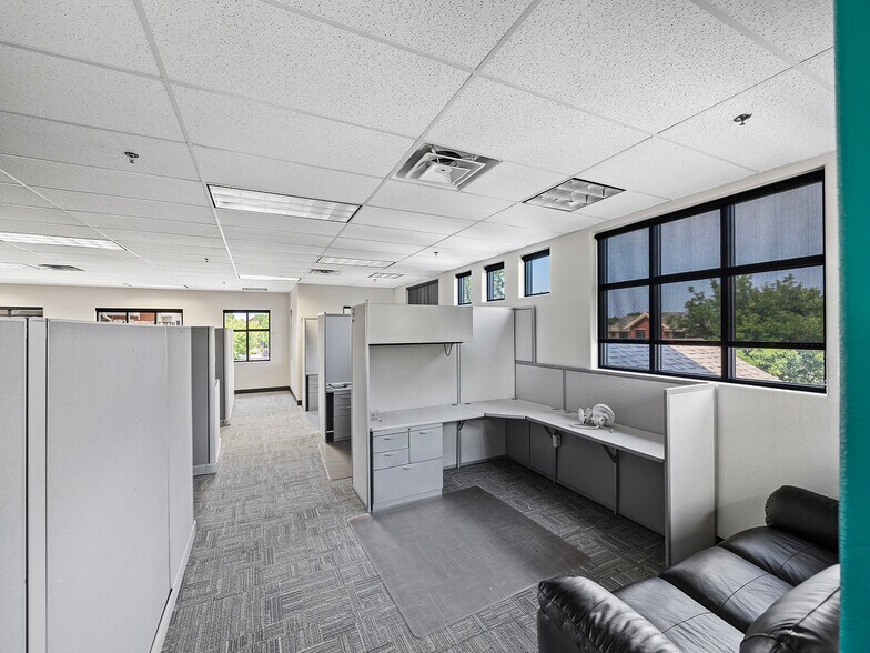 More Photos Of 2002 Caribou Dr, Fort Collins Office For Sale