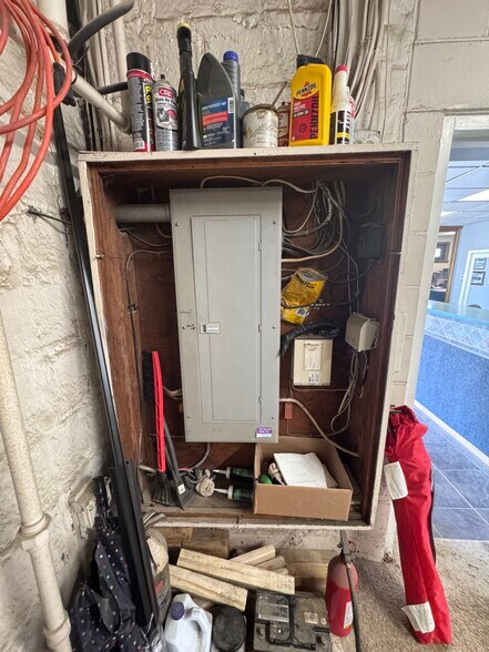 More Photos Of 1306 Broadway, Albany Manufacturing For Sale