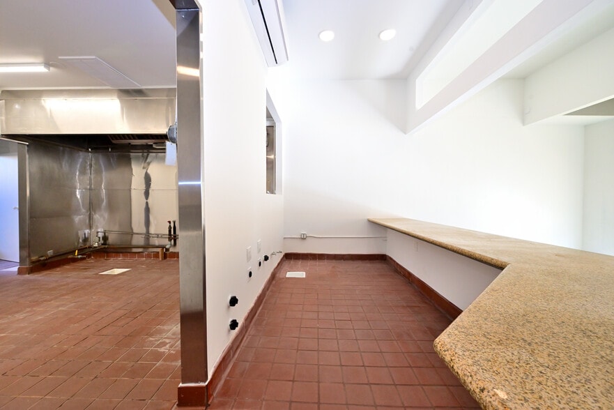 More Photos Of 1487-1491 E Colorado Blvd, Pasadena Storefront Retail Office For Lease