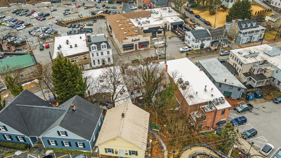 More Photos Of 8298 Main St, Ellicott City Office For Sale