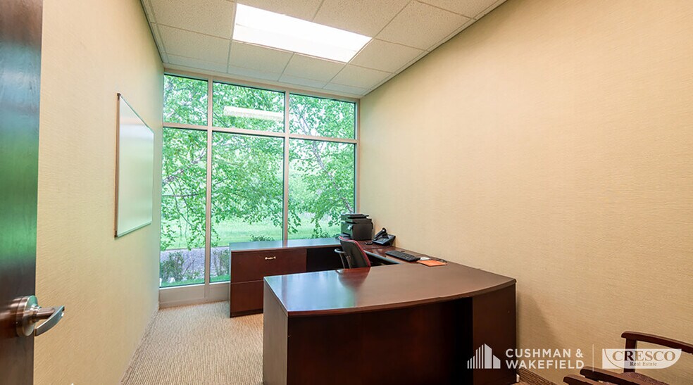 More Photos Of 8948 Canyon Falls Blvd, Twinsburg Medical For Lease