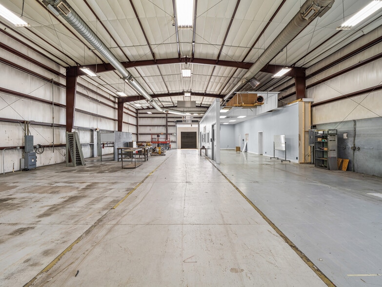More Photos Of 716 Columbus Ave, Melbourne Manufacturing For Lease
