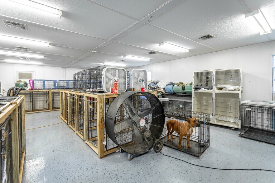 More Photos Of 8995 Dayton Pike, Soddy Daisy Restaurant For Sale