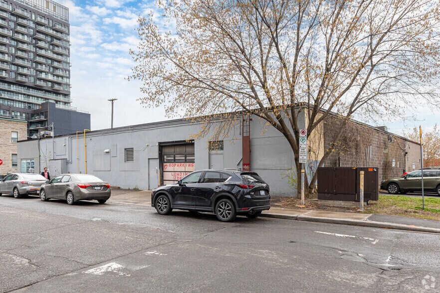 More Photos Of 512 Bank St, Ottawa Storefront For Lease