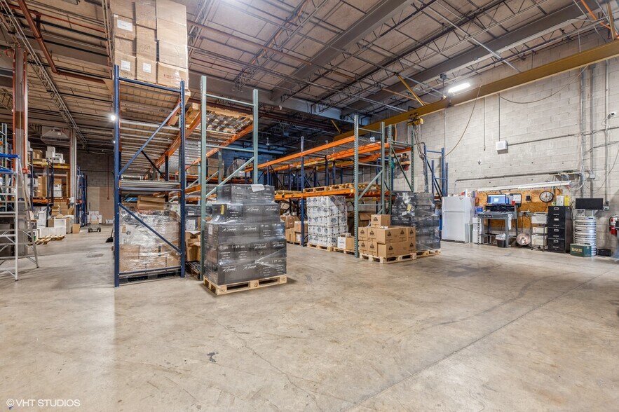More Photos Of 5900 Howard St, Skokie Warehouse For Sale