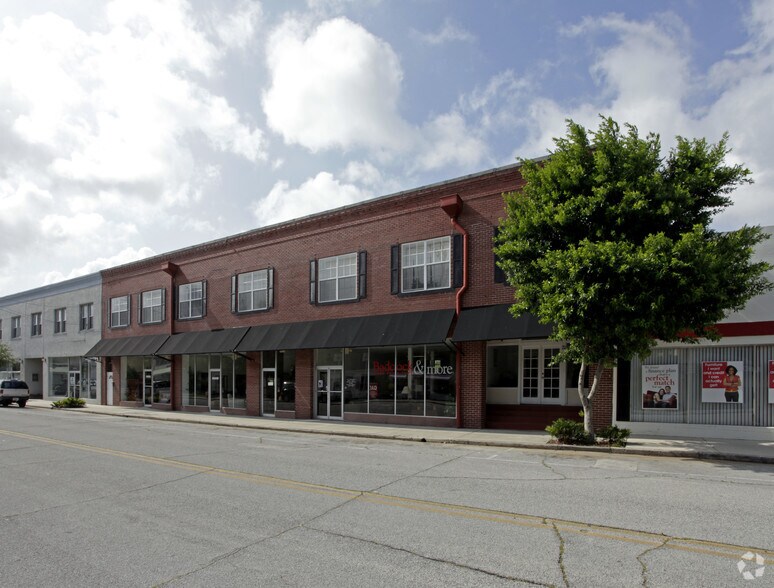 More Photos Of 21 Main St, Titusville General Retail For Sale