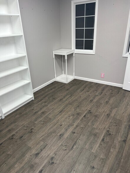 More Photos Of 38 Commerce Pl, Vacaville Light Manufacturing For Lease