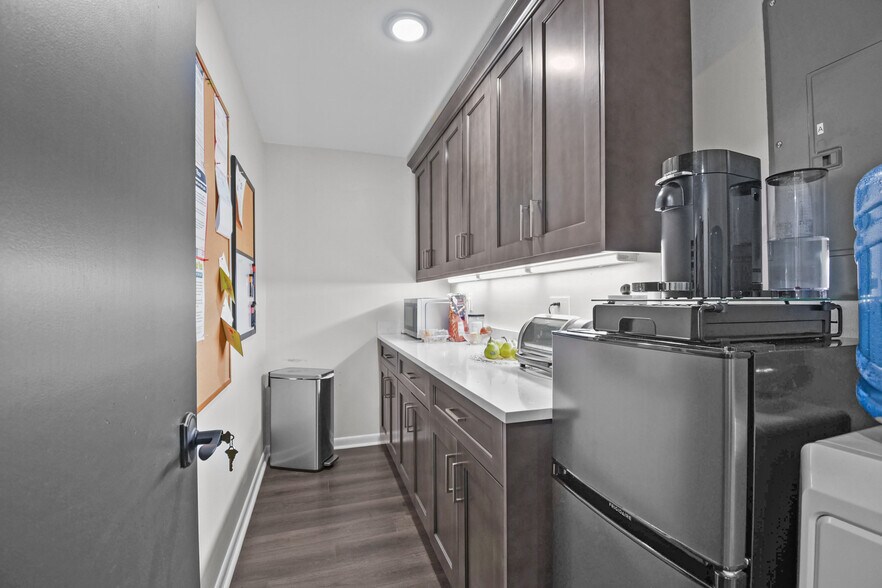 More Photos Of 3000 N Ponce De Leon Blvd, Saint Augustine Storefront Retail Office For Lease