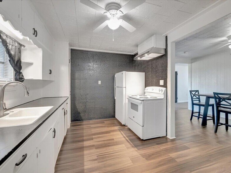 More Photos Of 8166 S US Highway 59, Diboll Religious Facility For Sale