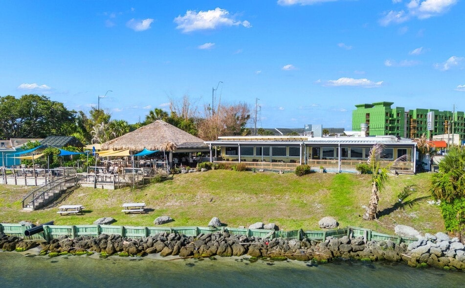 More Photos Of 4845 Dixie Hwy NE, Palm Bay Restaurant For Sale