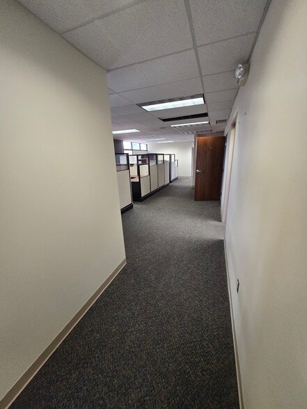 More Photos Of 2900 SW Plass Ct, Topeka Medical For Lease