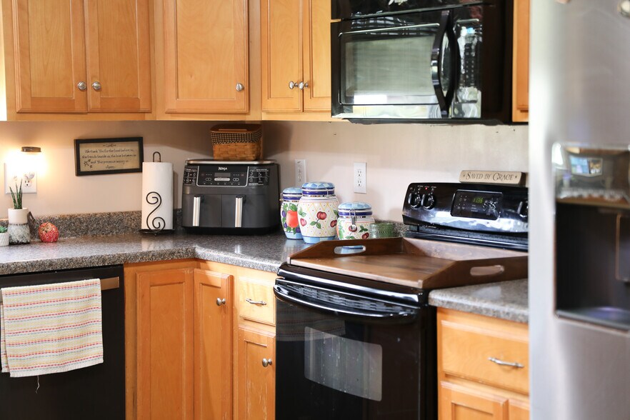 More Photos Of 232 Mine Branch Rd, Crimora Specialty For Sale