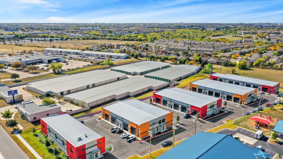 More Photos Of 2100 Double Creek Dr, Round Rock Warehouse For Lease