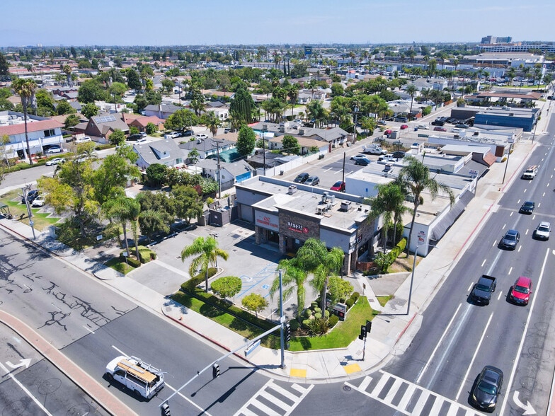 More Photos Of 6242 Beach Blvd, Buena Park Fast Food For Lease